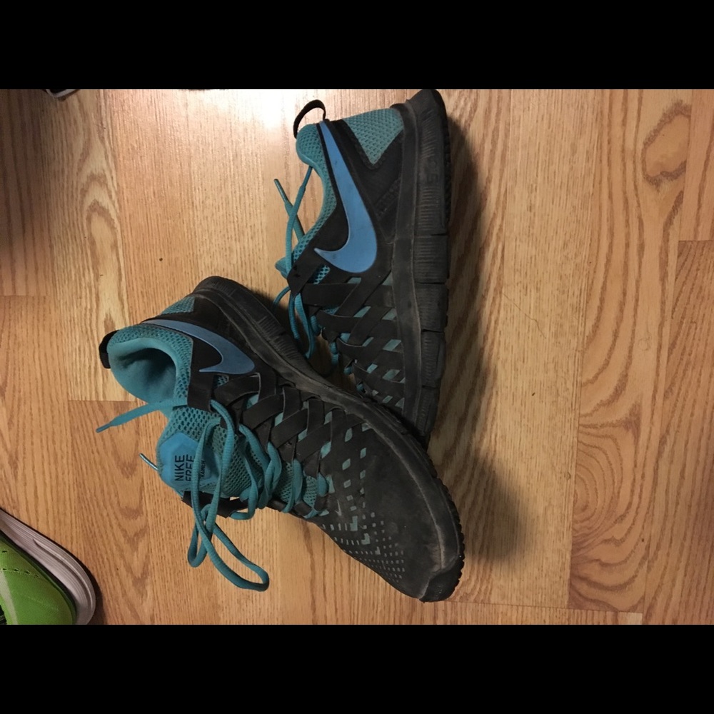 Nike finger traps
